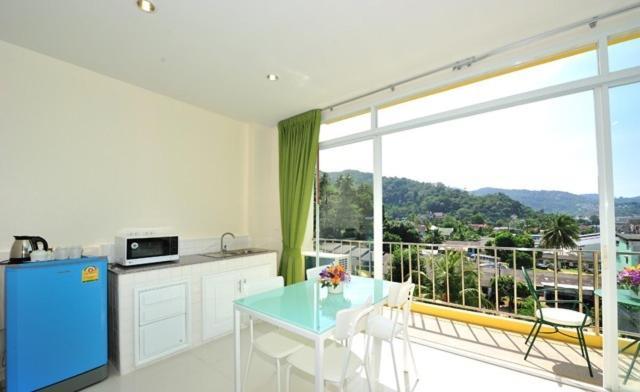 Villareal Heights Phuket Room photo