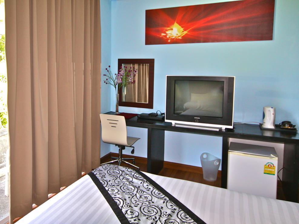 Villareal Heights Phuket Exterior photo